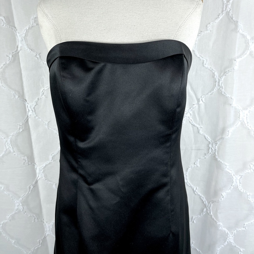 🔥ELEGANT🔥🚨David's Bridal🚨Black Satin Strapless Gown With Back Bustle Detail